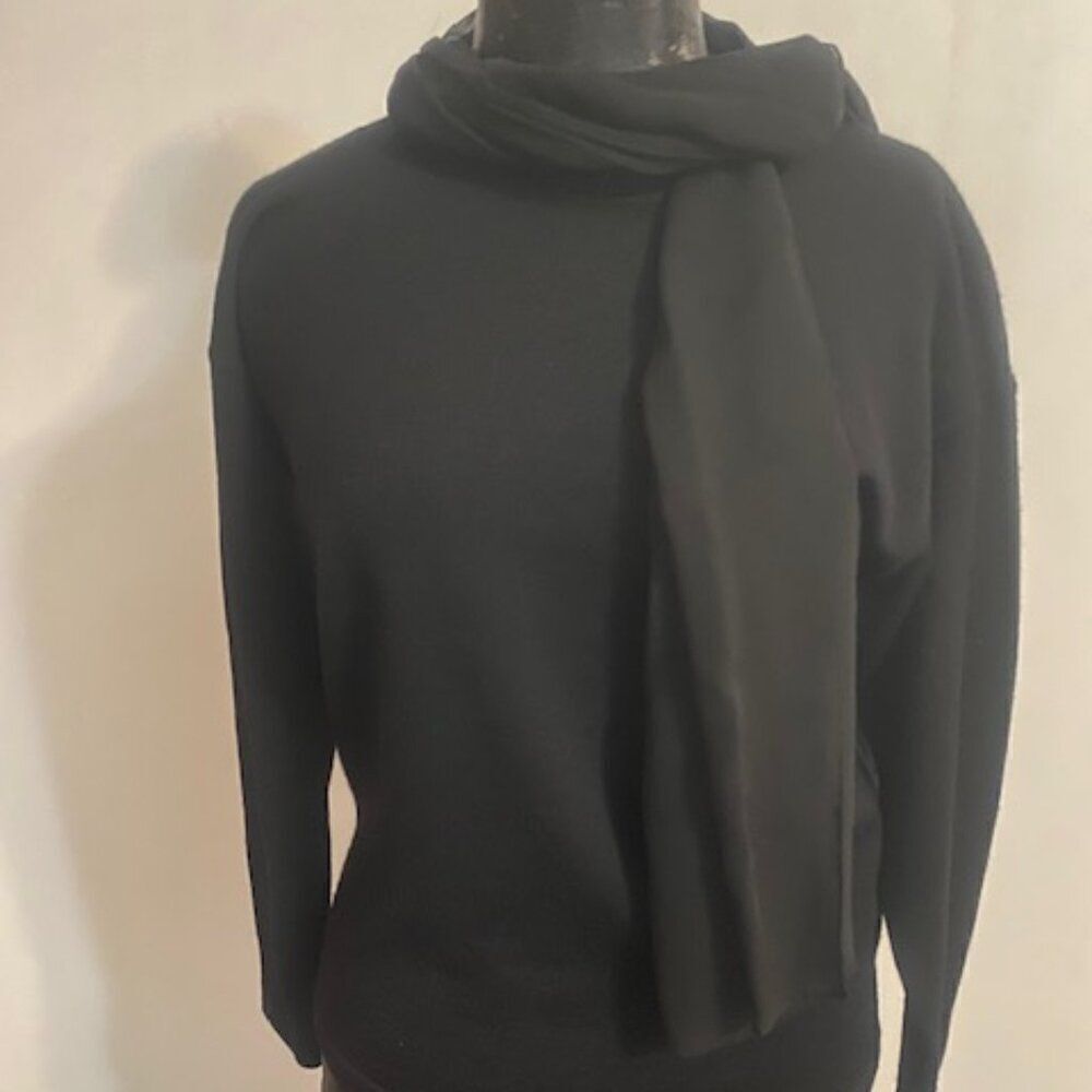 Ellen Tracy Black Wool detachable scarf sweater, size S